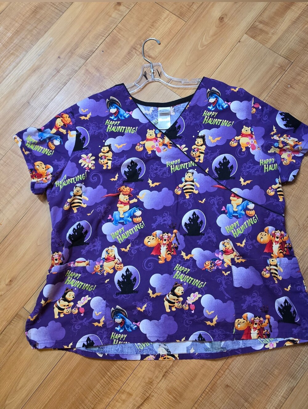 Disney Halloween Winnie the Pooh Scrub Top 2XL